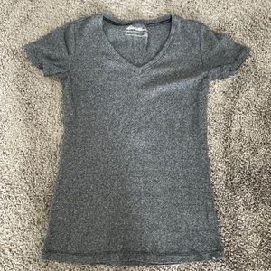 Eddie Bauer soft v-neck shirt